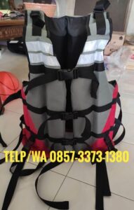 Pengrajin Rompi Pelampung Arung Jeram Jombang Telp/WA 0857-3373-1380